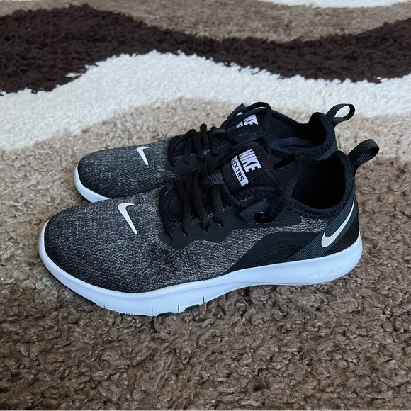 Nike Women's Flex Trainer 9 Sneaker Sz 6.5 In Black/White - Picture 6 of 11